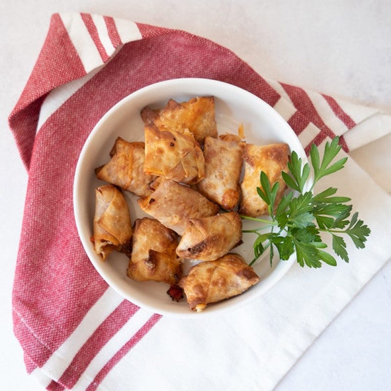 Photo of Air fryer wonton pizza rolls by WW