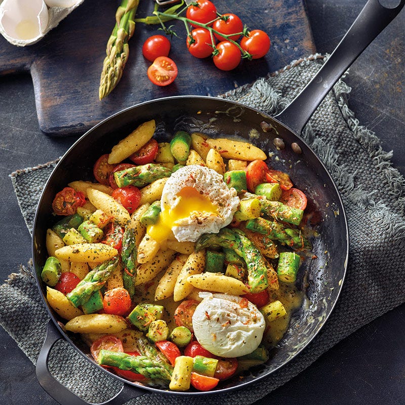 Schupfnudel-Spargel-Pfanne mit Ei