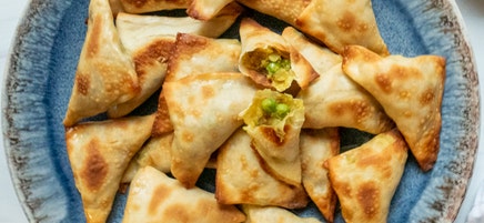 Baked Samosa Egg Roll Triangles