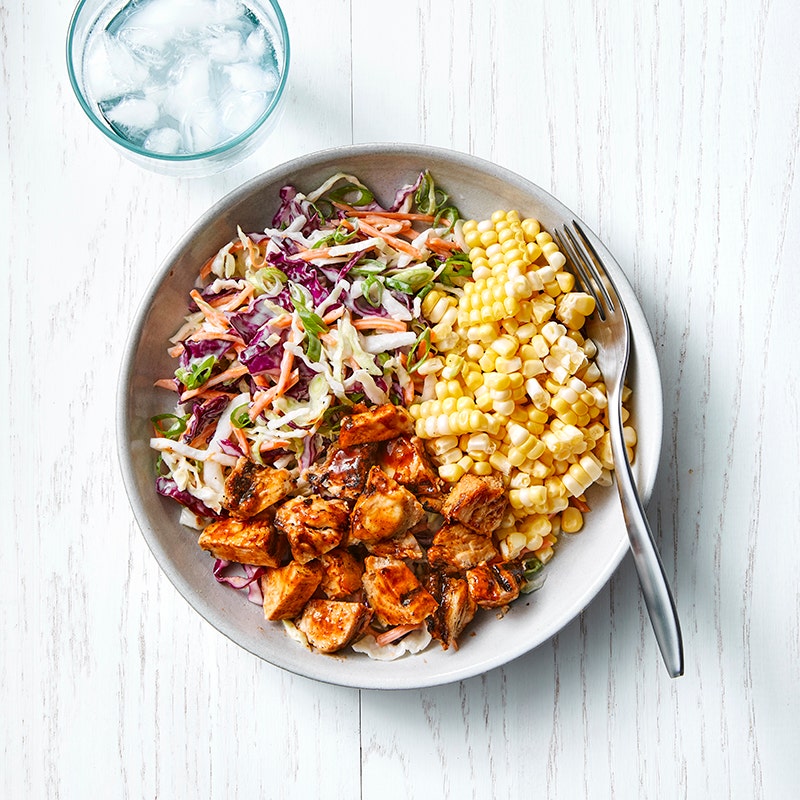 ViktVäktarna - Enkel BBQ-kyckling med coleslaw och majs