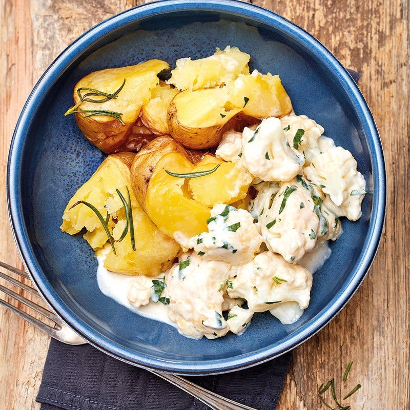 Smashed Potatoes mit Blumenkohl-Käse-Sauce