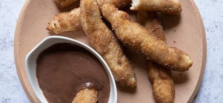 Air fryer churros with chocolate sauce