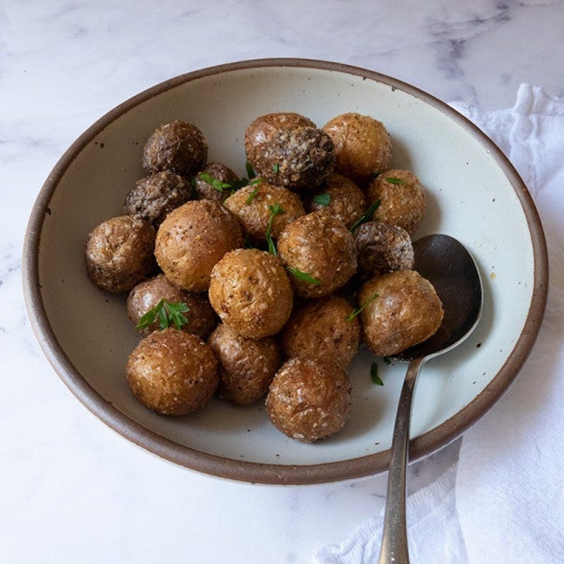 Photo of Easy air fryer garlic-Parmesan potatoes by WW