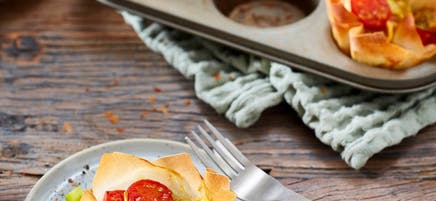 Mini-Quiche mit Tomate und Lauch