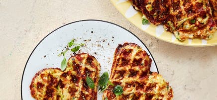 Zucchini-Schinken-Waffeln