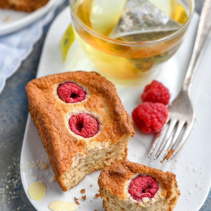 Kuchen mit Mandeln & Himbeeren