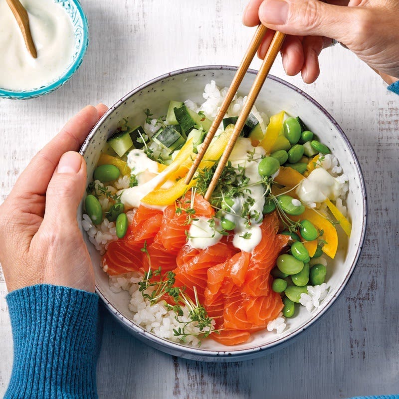 Sushisalat mit Lachs