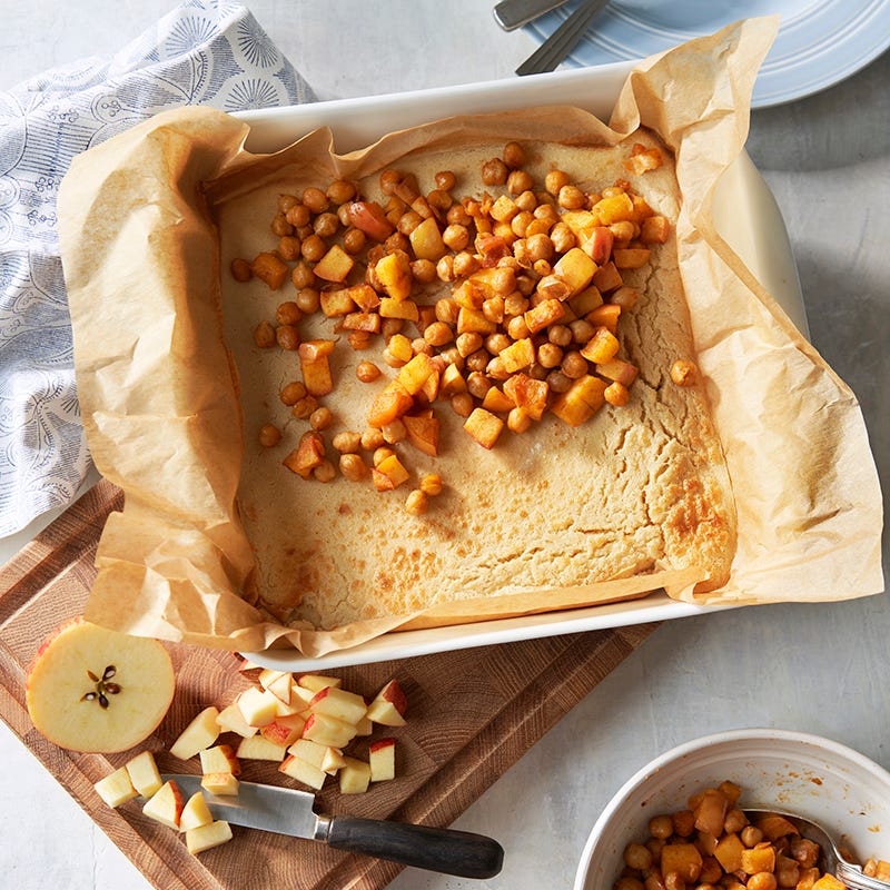 ViktVäktarna - Vegansk ugnspannkaka med äppel- och kikärtstopping
