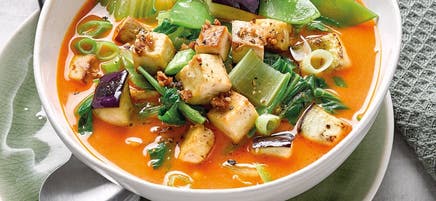 Curry thaï au tofu grillé et riz