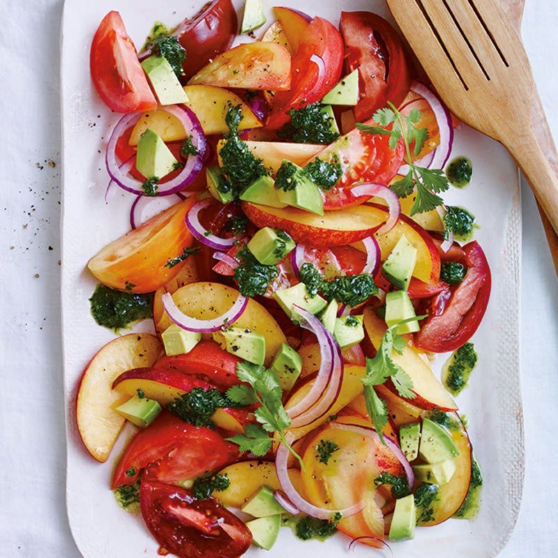 Pfirsich-Avocado-Tomatensalat