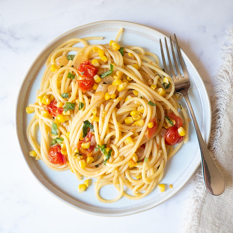 Fresh corn and cherry tomato spaghetti