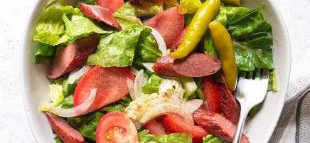 Salade hotdog à la mode de Chicago