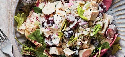 Salade au poulet et aux raisins