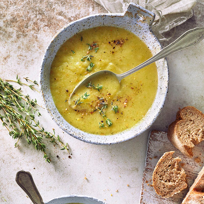 Gemischte Gemüsesuppe