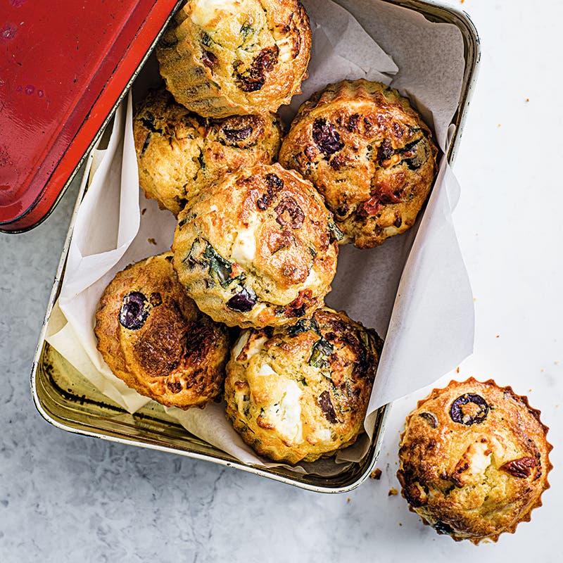ViktVäktarna - Matiga muffins med oliver och salladsost