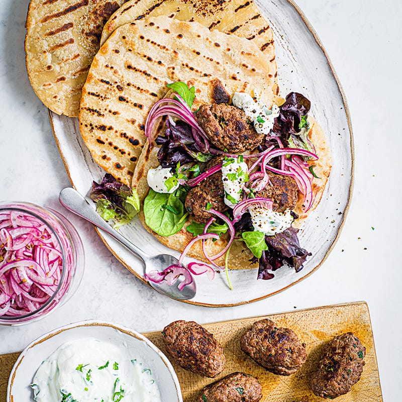 ViktVäktarna - Tunnbröd med nötfärsbiffar och picklad lök