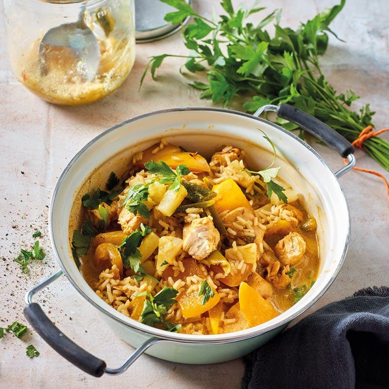 Curryhähnchen mit Reis und Ananas
