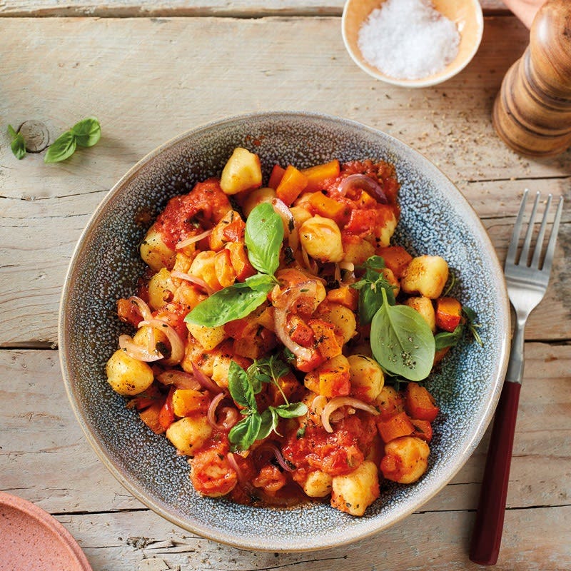 Gnocchi mit Kürbis in Tomaten-Basilikum-Sauce