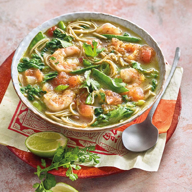Sobanudel-Garnelen-Suppe