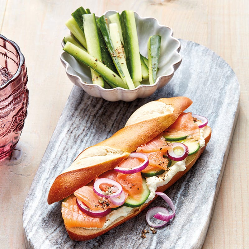 Lachs-Meerrettich-Laugenstange