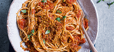 Spaghetti with chorizo crumb