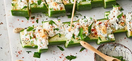 Gurken-Walnuss-Bites