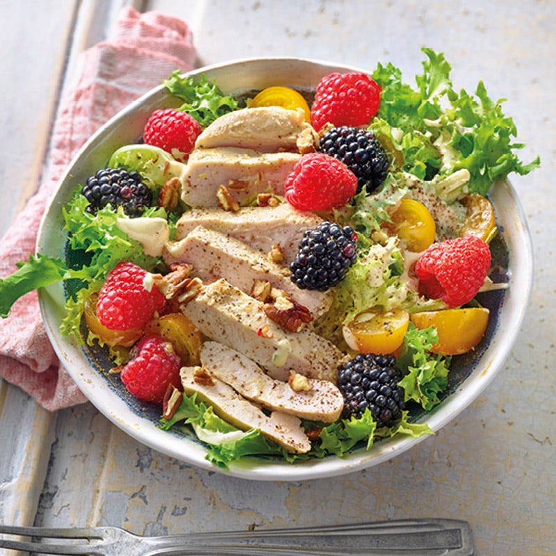 Honig-Senf-Hähnchen mit buntem Salat