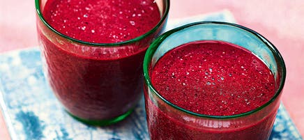 Beetroot and blueberry smoothie