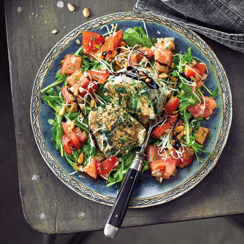 Spinatknödel mit Tomaten-Rucola-Salat
