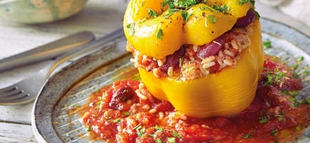 Paprika mit Reis-Bohnen-Füllung