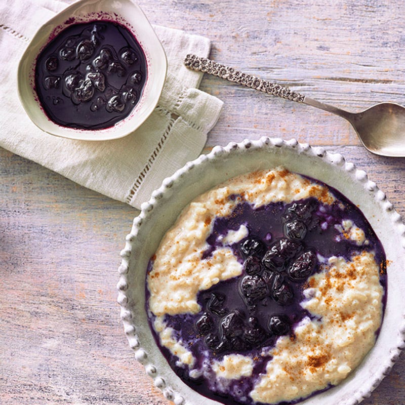 Zimtmilchreis mit Vanille-Heidelbeeren