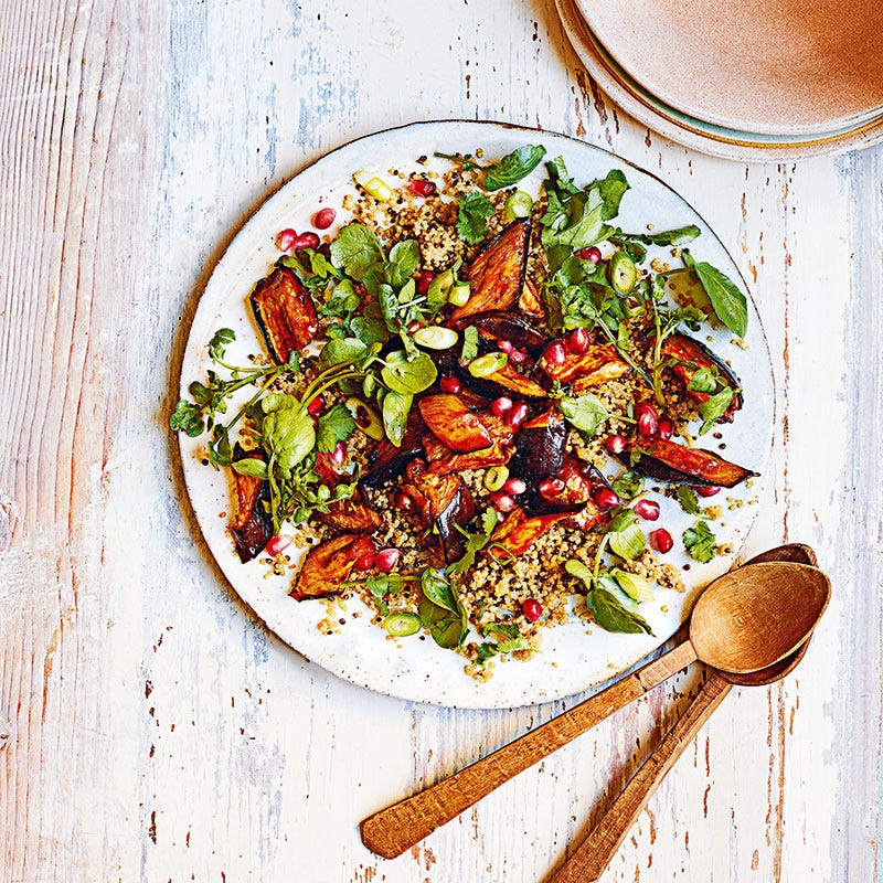 Quinoa-Auberginen-Salat mit Granatapfel