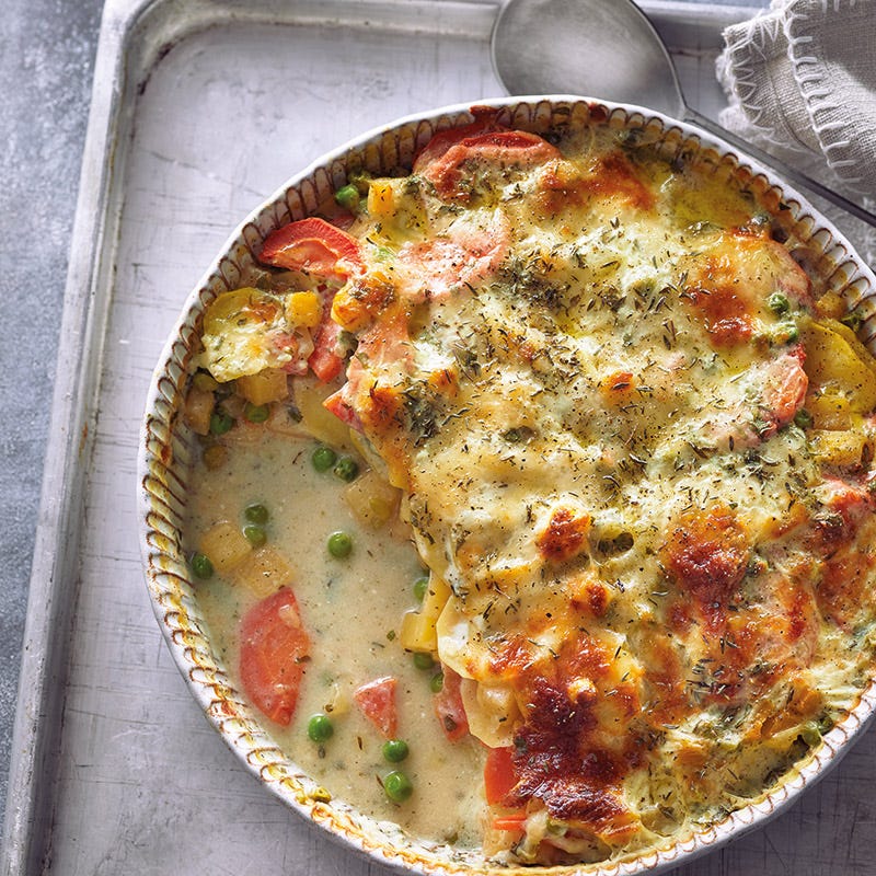 Cremiger Kartoffelauflauf mit Gemüse