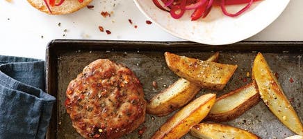 Hamburger de dinde à l’italienne avec frites croustillantes au four