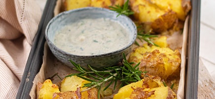 Smashed Potatoes mit Tzatziki