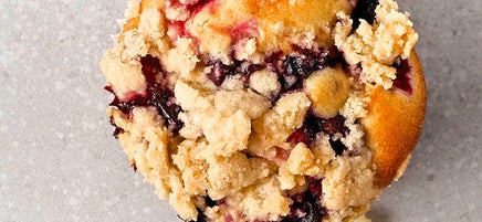 Beerenmuffins mit Vanillecrumble