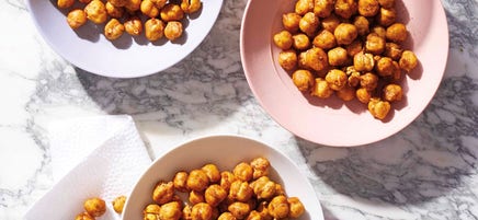 Krokante kikkererwten met vijfkruidenpoeder uit de airfryer