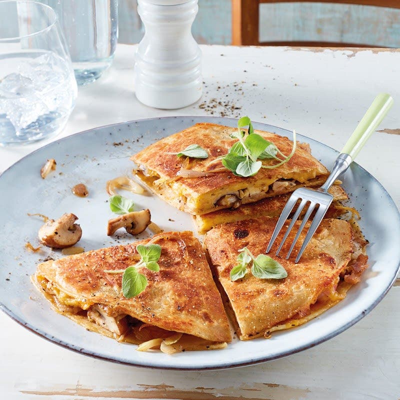 Quesadilla mit Rührei und Pute
