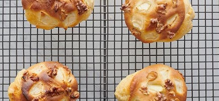 Muffins au son, aux pommes et aux noix