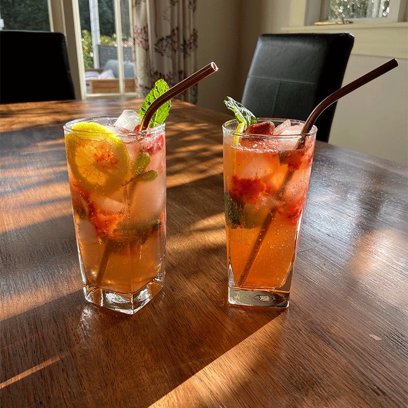 Strawberry and lime mojito