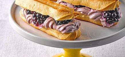 Éclairs à la crème de mûres