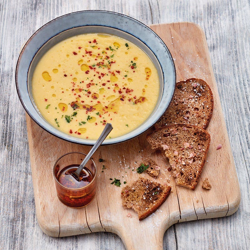 Maissuppe mit Chiliöl