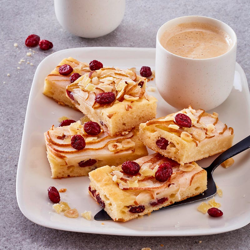 Birnenkuchen mit Cranberries und Ingwer