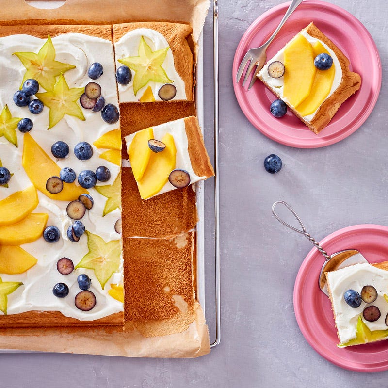 Früchteschnitten mit Joghurt-Rahmhaube