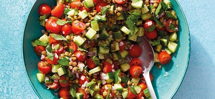 Orientalischer Salat mit knusprigen Linsen