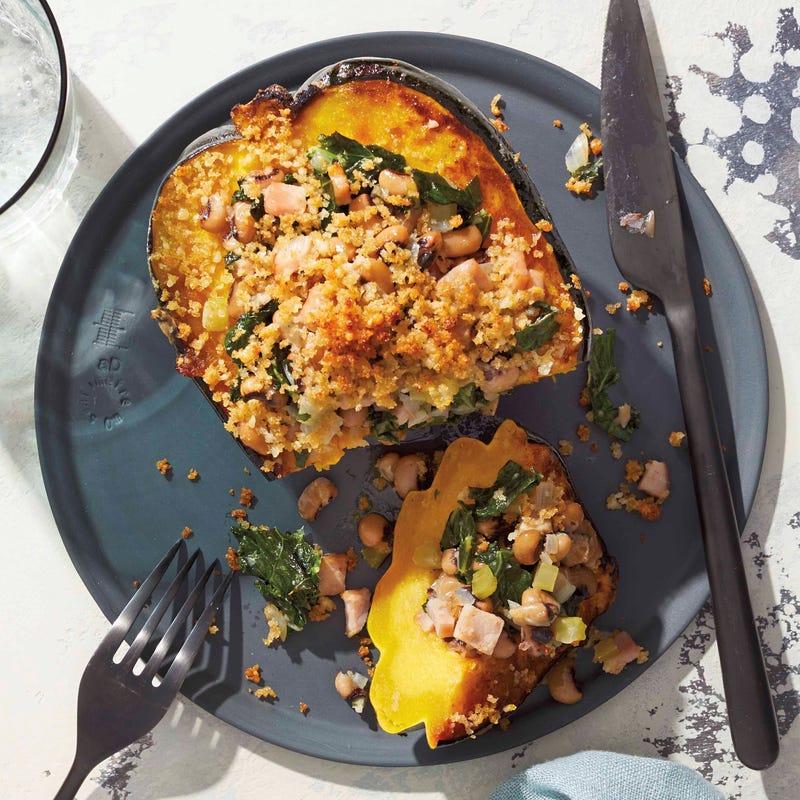 Foto van Gevulde pompoen met zwartoogbonen door WW
