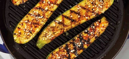 Gegrilde courgette met Parmezaanse kaas
