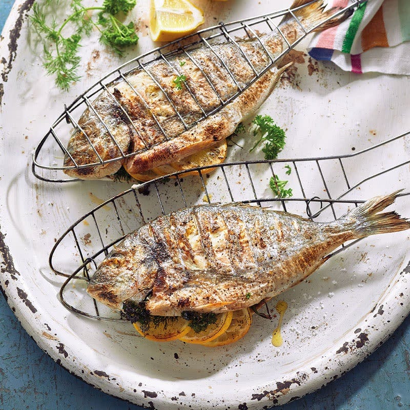 Gefüllte Kräuterdorade