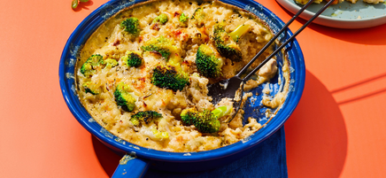 One-skillet cheesy chicken and broccoli casserole