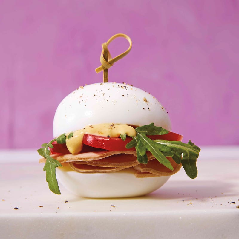 Foto van Sandwich van ei met gerookte kalkoenfilet door WW